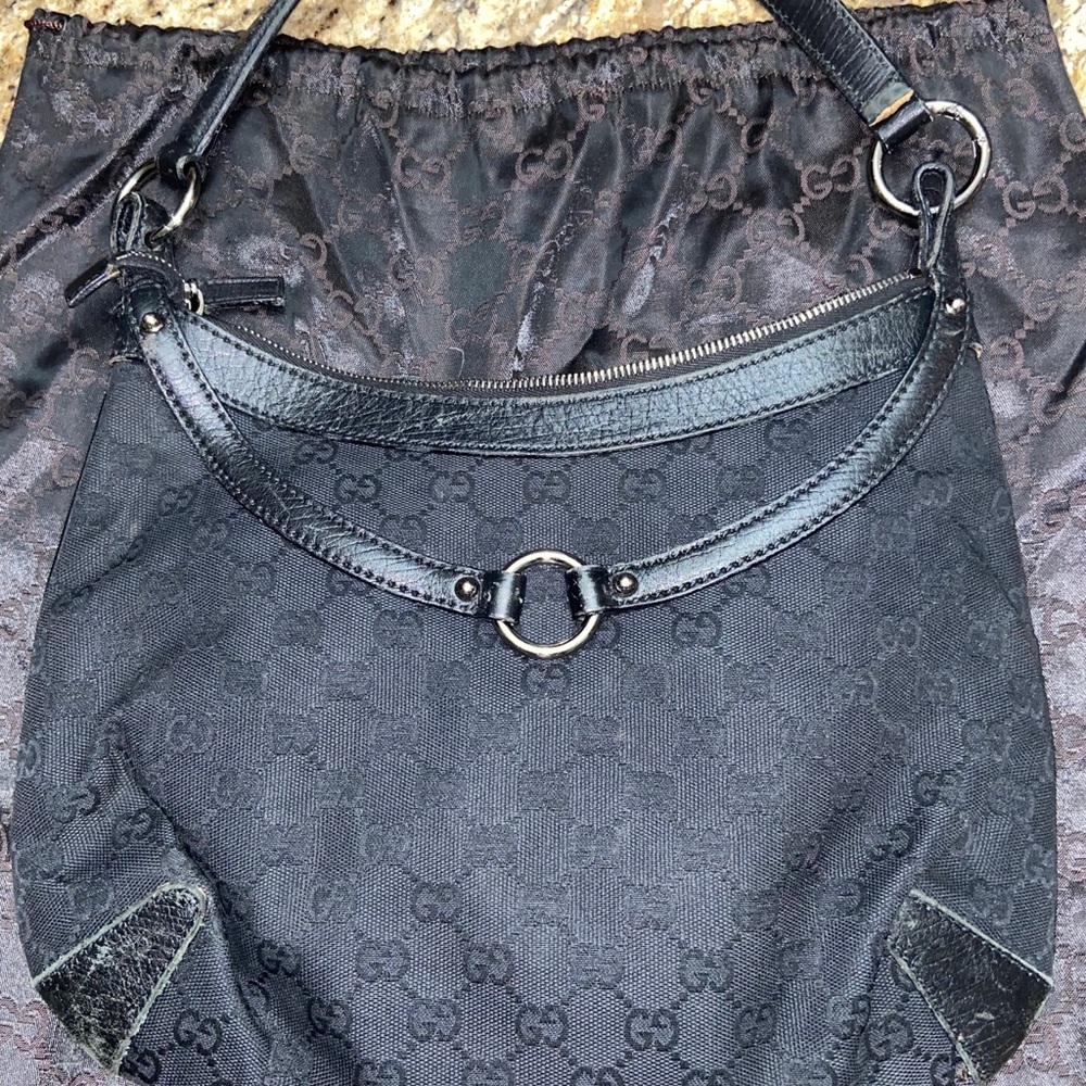 Gucci Horseshoe Shoulder Bag - Picture 2 of 7
